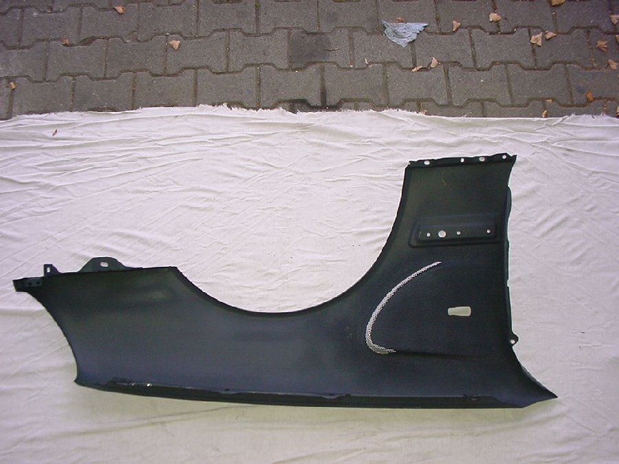 Sport_Kotfluegel_Mercedes-Benz_E-Klasse_W210_air course.jpg2.JPG